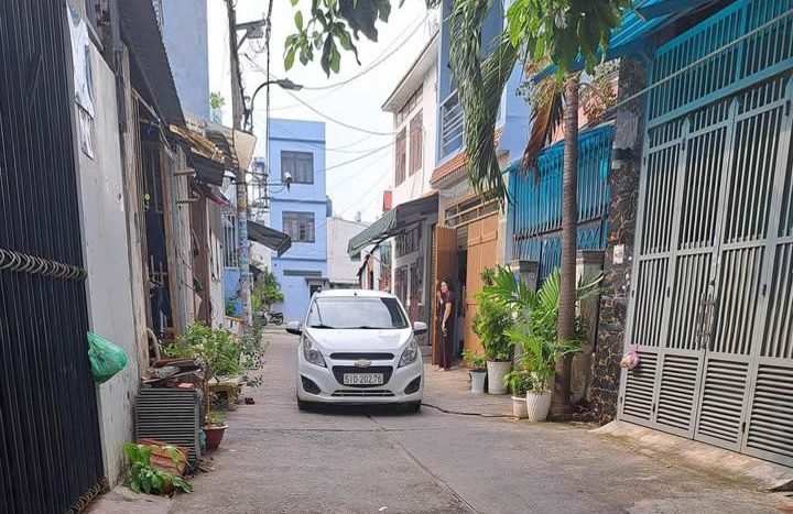 Đường Gò Dầu DTSD 100m2 2 tầng Tân Quý Tân Phú giá dưới 5 tỷ