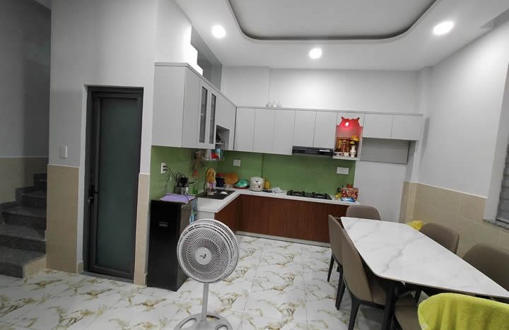 NHÀ 8.1x6.1-2 TẦNG-LÊ THÚC HOẠCH-GIÁ 4 TỶ 8