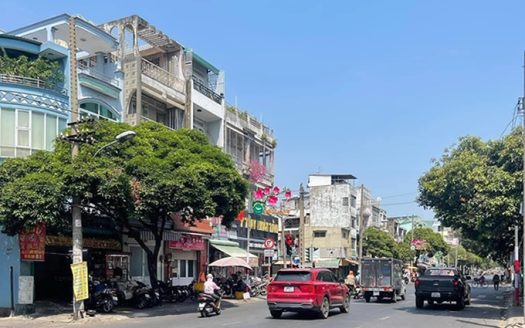 NHÀ MẶT TIỀN ĐƯỜNG LÃNH BINH THĂNG